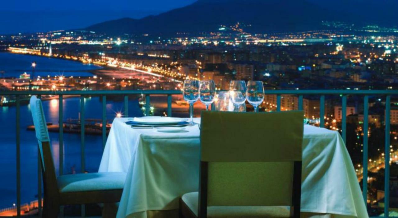 Appartamento Skysea Holidays Malaga Bailen Esterno foto
