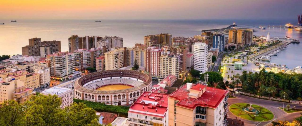 Appartamento Skysea Holidays Malaga Bailen Esterno foto